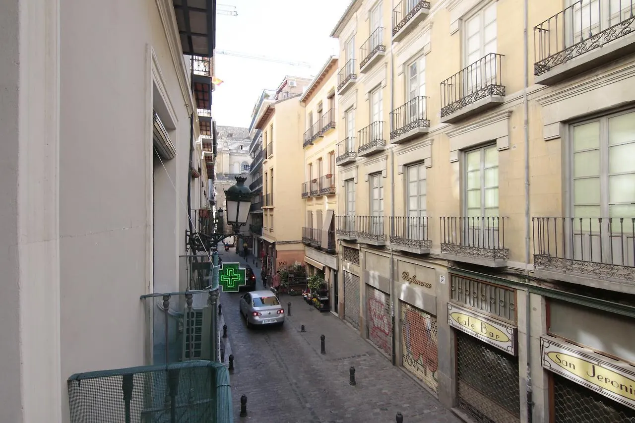 Tuguest Catedral Apartment Granada